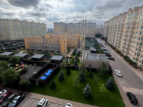 квартира за адресою Абрикосова вул., 1-В
