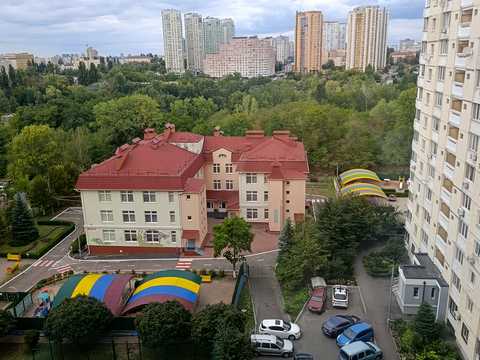 квартира за адресою Федора Ернста вул., 12