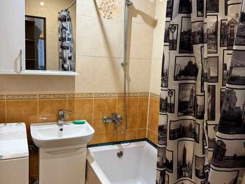 квартира за адресою Марії Башкірцевої вул., 33 к1