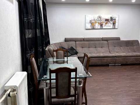 квартира по адресу Драгоманова ул., 17