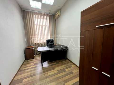коммерческая по адресу Жилянская ул., 31