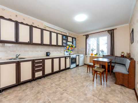 квартира за адресою Милославська вул., 12