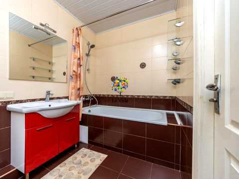 квартира за адресою Милославська вул., 12