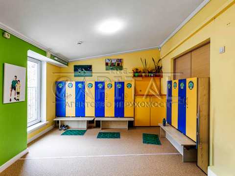 коммерческая по адресу Николая Михновского бульв. (Дружбы народов), 14-16