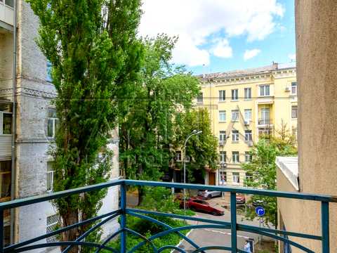 коммерческая по адресу Князей Острожских ул. (Московська), 46/2