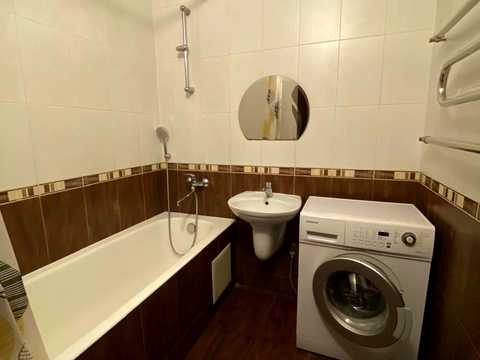 квартира за адресою Драгоманова вул., 4-А
