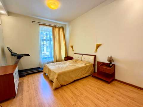 квартира за адресою Старокозацька вул. (Комсомольська), 25