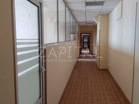 коммерческая по адресу Леси Украинки бульв., 2