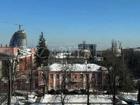 коммерческая по адресу Леси Украинки бульв., 2