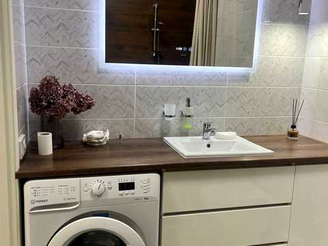 квартира за адресою Співдружності вул., 1
