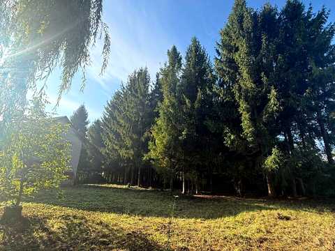 комерційна за адресою с. Красів, Шкільна вул., 1