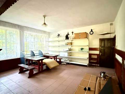 комерційна за адресою с. Красів, Шкільна вул., 1