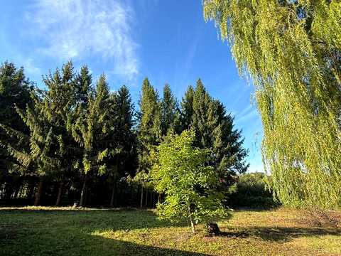 комерційна за адресою с. Красів, Шкільна вул., 1