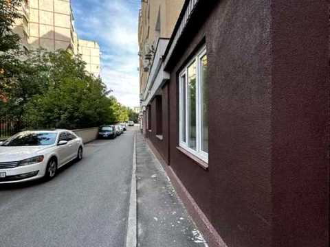 комерційна за адресою Вітянська вул., 2-А