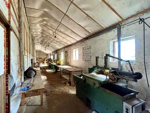 комерційна за адресою Фермерська, 111