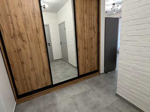 квартира за адресою Електроапаратна вул., 2
