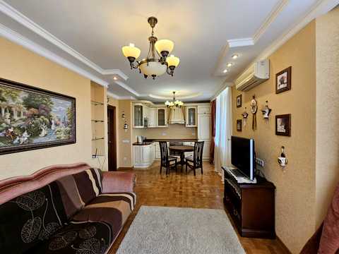 квартира за адресою Верховинна вул., 35