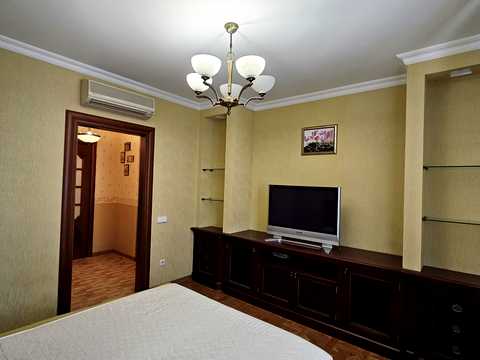 квартира за адресою Верховинна вул., 35