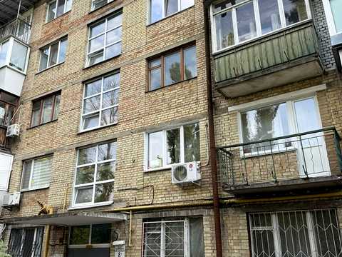 квартира за адресою Академіка Богомольця вул., 8-А