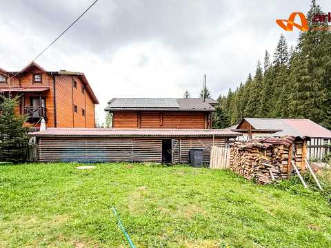 будинок за адресою с. Яблуниця, урочище прохідний