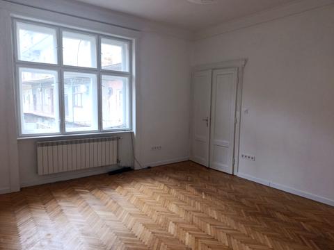 квартира за адресою Корятовича пл., 2