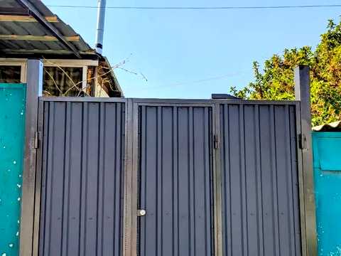 будинок за адресою Піхотинців вул., 1