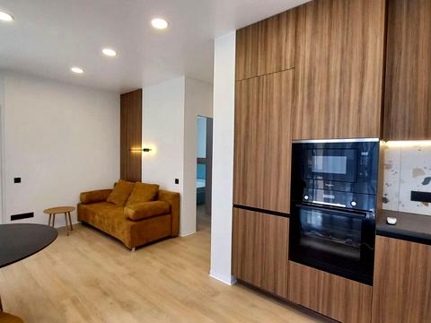квартира за адресою Салютна вул., 2к25