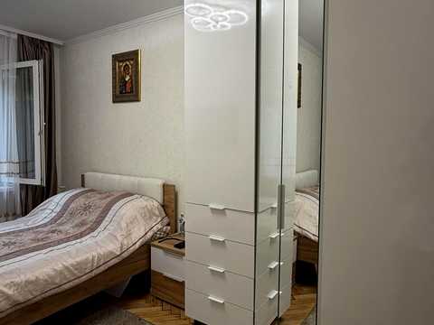квартира за адресою Наукова вул., 24