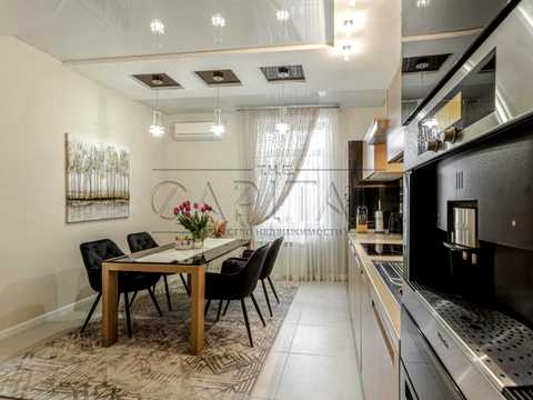 квартира за адресою Круглоуніверситетська вул., 3-5