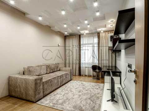 квартира за адресою Круглоуніверситетська вул., 3-5