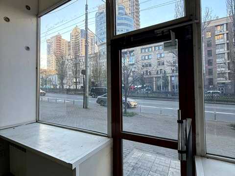 комерційна за адресою Тараса Шевченка бульв., 58