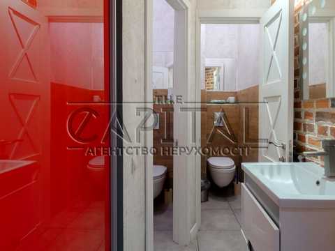 комерційна за адресою Дніпровська набережна вул., 26