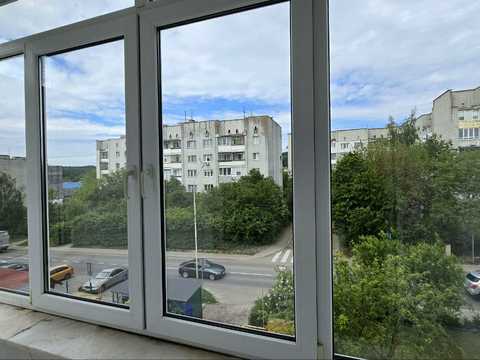 квартира за адресою Володимира Івасюка вул., 42а