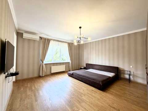 дом по адресу Анатолія Солов'яненка ул.
