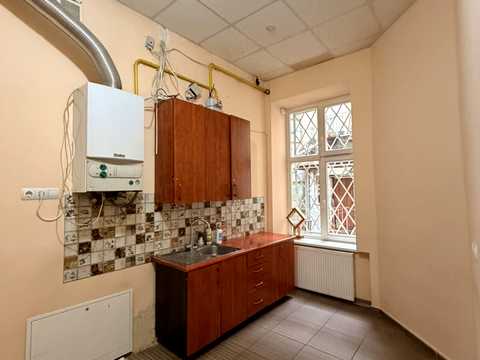 коммерческая по адресу Грушевского ул., 5