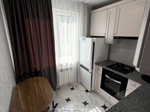 квартира за адресою Нескорених вул. (Героїв Праці), 12г