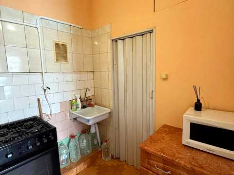 квартира за адресою Богдана Хмельницького вул., 18
