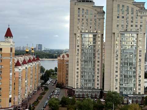 квартира за адресою Приозерна вул., 2-Б
