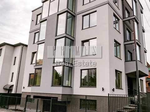 коммерческая по адресу Яготинская ул., 4