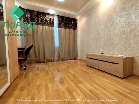 квартира по адресу Гвардейцев-Широнинцев ул., 101