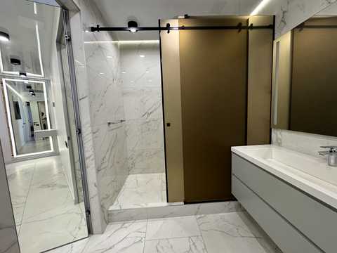 квартира за адресою Зарічна вул., 4к1