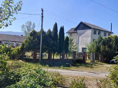 комерційна за адресою Робітнича, 1а
