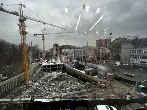 комерційна за адресою Глибочицька вул., 73-79