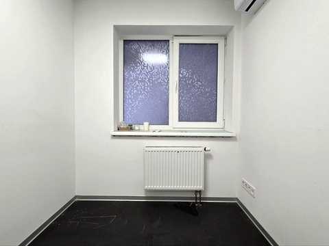 коммерческая по адресу Михаила Максимовича ул. (Онуфрія Трутенка), 28-Е