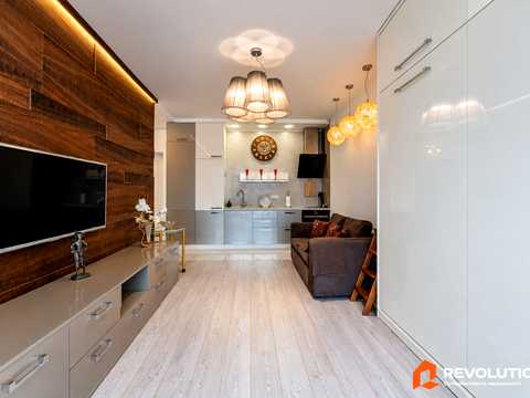 квартира за адресою Новонаводницька вул. (Лаврська), 8