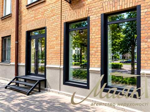 коммерческая по адресу Зоологическая ул., 4