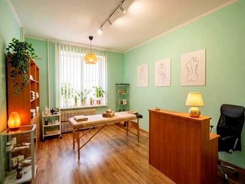 комерційна за адресою Будівельників бульв., 5