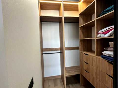 квартира по адресу Краснова ул., (65 перлина)