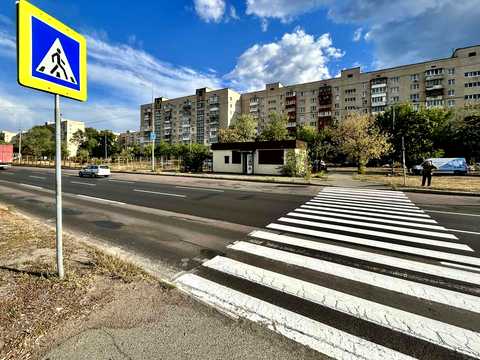 коммерческая по адресу Романа Шухевича просп. (Генерала Ватутіна), 22-24