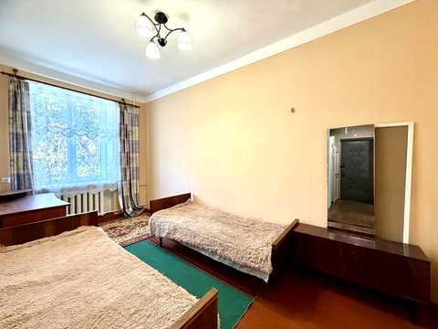 квартира за адресою Мостобудівників вул., 8